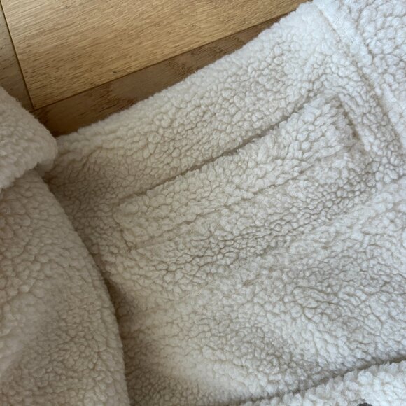 GAP Cream Sherpa Jacket - Picture 4 of 4
